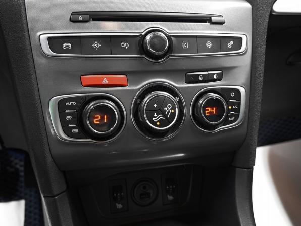 Citroen C4 II Рестайлинг с пробегом 2018 года, цена 1 195 000 рублей, 116930 км, седан, Автокод Объявления