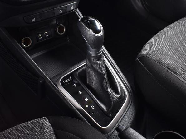 Hyundai Solaris II с пробегом 2019 года, цена 1 299 999 рублей, 151050 км, седан, Автокод Объявления