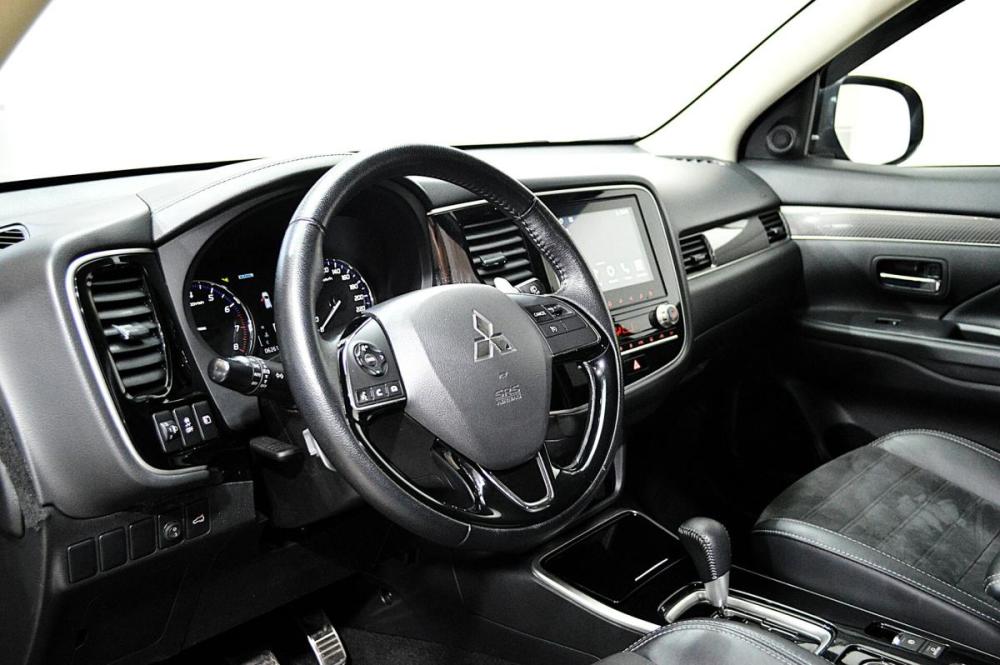 Mitsubishi Outlander III Рестайлинг 3 Сургут  - изображение 10