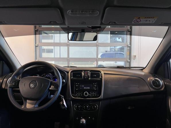 Renault Logan II с пробегом 2015 года, цена 680 000 рублей, 151813 км, седан, Автокод Объявления