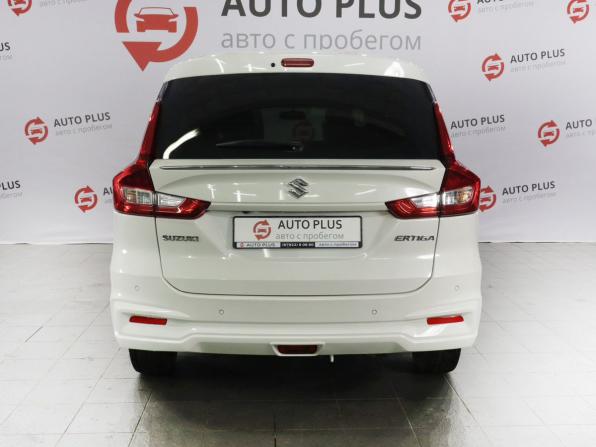 Suzuki Ertiga II с пробегом 2022 года, цена 2 090 000 рублей, 59620 км, компактвэн, Автокод Объявления
