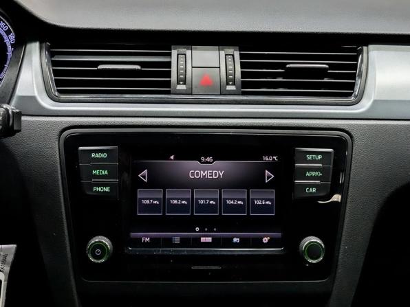 Skoda Rapid I Рестайлинг с пробегом 2019 года, цена 965 000 рублей, 178753 км, лифтбек, Автокод Объявления