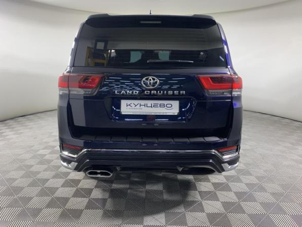 Toyota Land Cruiser 300 Series с пробегом 2021 года, цена 10 500 000 рублей, 44684 км, внедорожник, Автокод Объявления