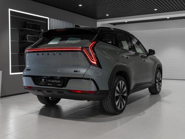 Geely Atlas II с пробегом 2026 года, цена 3 300 000 рублей, 18 км, внедорожник, Автокод Объявления
