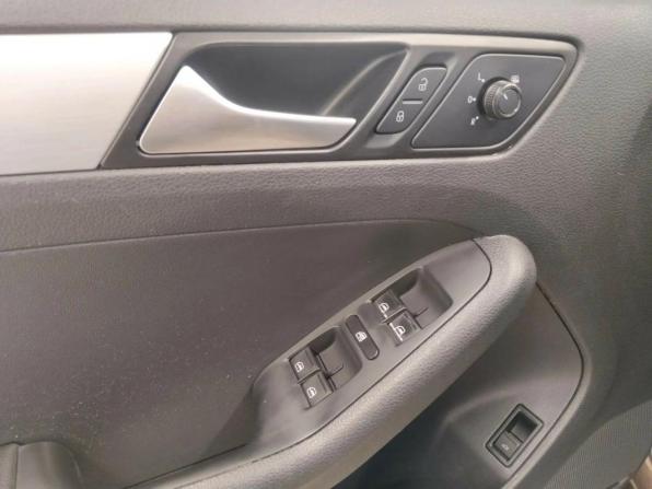 Volkswagen Jetta VI Рестайлинг с пробегом 2017 года, цена 1 355 090 рублей, 106614 км, седан, Автокод Объявления