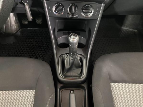 Volkswagen Polo V с пробегом 2012 года, цена 930 000 рублей, 106261 км, седан, Автокод Объявления