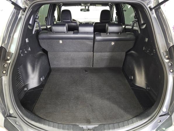 Toyota RAV4 IV (XA40) Рестайлинг с пробегом 2016 года, цена 1 954 000 рублей, 176700 км, внедорожник, Автокод Объявления