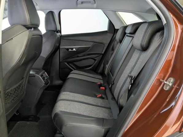 Peugeot 3008 II с пробегом 2017 года, цена 1 650 000 рублей, 100354 км, внедорожник, Автокод Объявления
