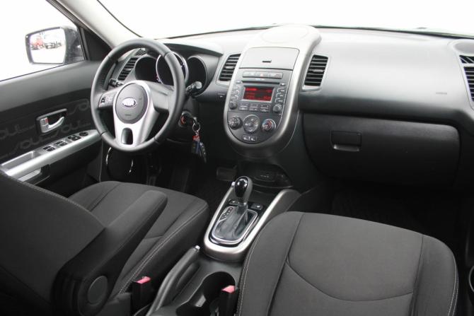 Kia Soul I Рестайлинг с пробегом 2013 года, цена 1 180 000 рублей, 98000 км, хэтчбек, Автокод Объявления