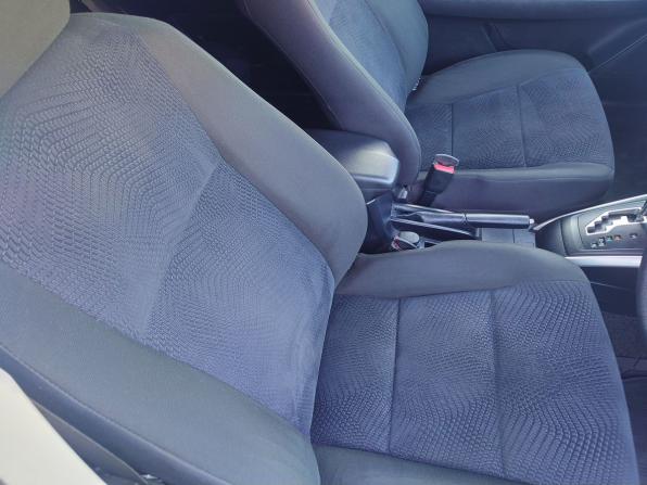 Toyota Corolla XI (E160 E170 E180) с пробегом 2013 года, цена 1 030 000 рублей, 151000 км, универсал, Автокод Объявления