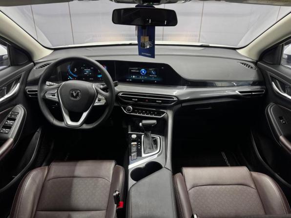 Changan Eado Plus с пробегом 2023 года, цена 1 569 000 рублей, 28000 км, седан, Автокод Объявления