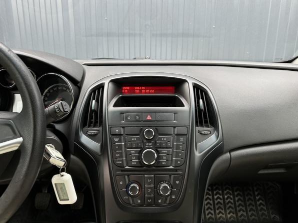 Opel Astra J Рестайлинг с пробегом 2013 года, цена 749 000 рублей, 189300 км, хэтчбек, Автокод Объявления