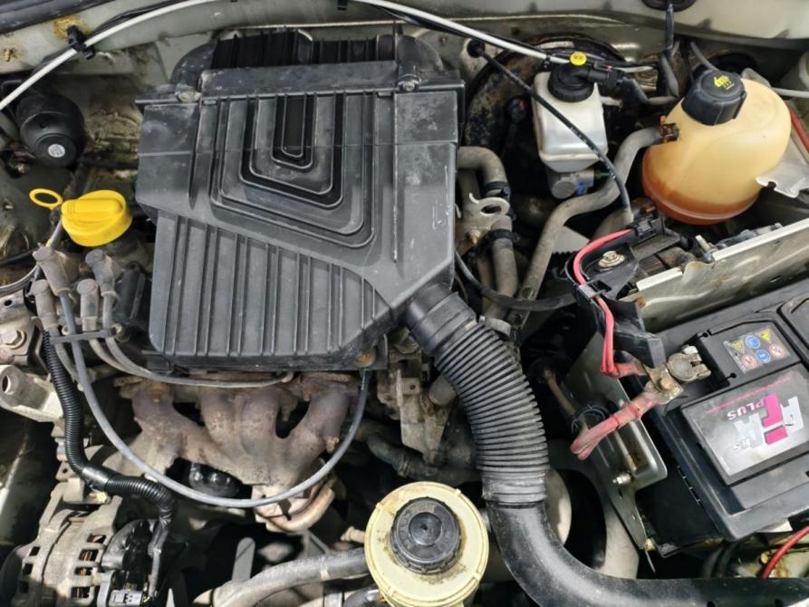 Renault Sandero I Курск  - изображение 16