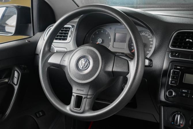 Volkswagen Polo V с пробегом 2011 года, цена 699 000 рублей, 248000 км, седан, Автокод Объявления