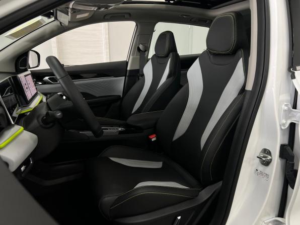 Geely Coolray I Рестайлинг с пробегом 2023 года, цена 2 290 000 рублей, 100 км, внедорожник, Автокод Объявления