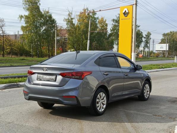 Hyundai Solaris II с пробегом 2018 года, цена 1 081 000 рублей, 105927 км, седан, Автокод Объявления