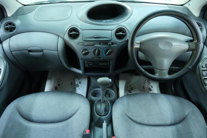 Toyota Vitz I (P10) с пробегом 2000 года, цена 349 000 рублей, 260000 км, хэтчбек, Автокод Объявления