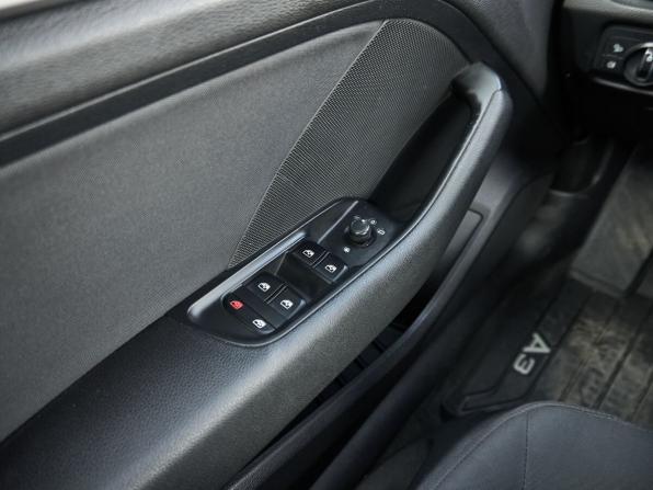 Audi A3 III (8V) Рестайлинг с пробегом 2016 года, цена 1 650 000 рублей, 138382 км, седан, Автокод Объявления