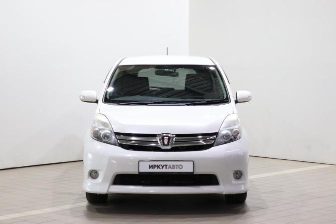 Toyota ISis I Рестайлинг с пробегом 2013 года, цена 1 120 000 рублей, 161014 км, минивэн, Автокод Объявления