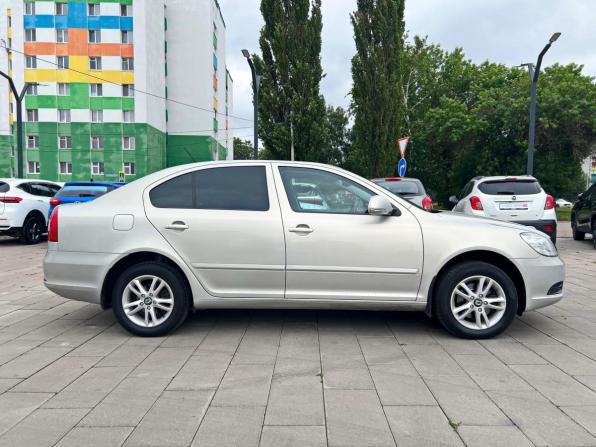 Skoda Octavia II (A5) Рестайлинг с пробегом 2012 года, цена 1 078 000 рублей, 122310 км, лифтбек, Автокод Объявления