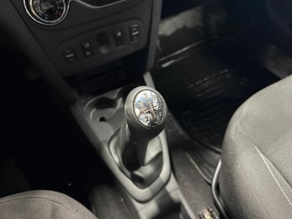 Renault Sandero II с пробегом 2016 года, цена 922 200 рублей, 133733 км, хэтчбек, Автокод Объявления
