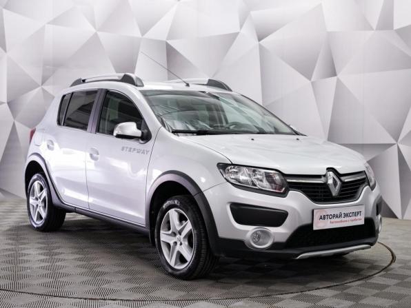 Renault Sandero II с пробегом 2018 года, цена 1 220 000 рублей, 27550 км, хэтчбек, Автокод Объявления