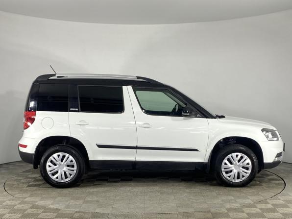 Skoda Yeti I Рестайлинг с пробегом 2017 года, цена 1 550 000 рублей, 113478 км, внедорожник, Автокод Объявления