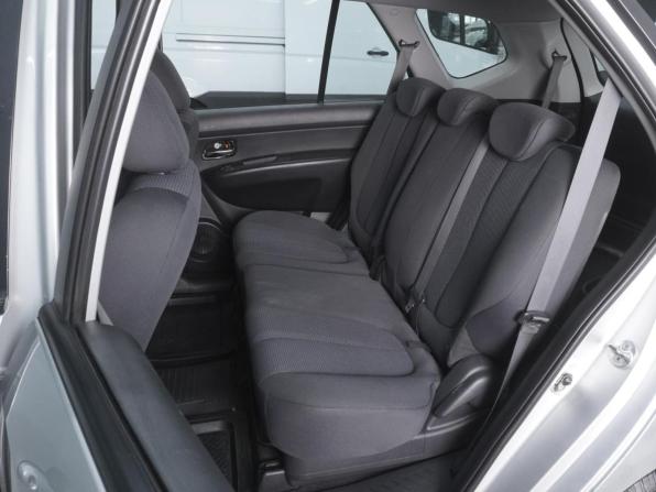 Kia Carens II (UN) с пробегом 2011 года, цена 970 000 рублей, 226006 км, компактвэн, Автокод Объявления