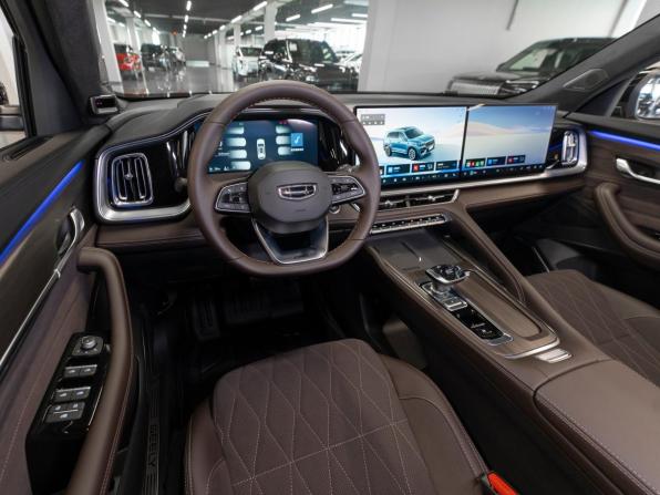 Geely Monjaro I Рестайлинг 2 с пробегом 2026 года, цена 4 300 000 рублей, 23 км, внедорожник, Автокод Объявления