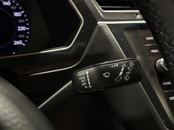 Volkswagen Tiguan II с пробегом 2017 года, цена 2 685 000 рублей, 107108 км, внедорожник, Автокод Объявления