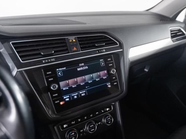 Volkswagen Tiguan II с пробегом 2019 года, цена 2 788 000 рублей, 59677 км, внедорожник, Автокод Объявления