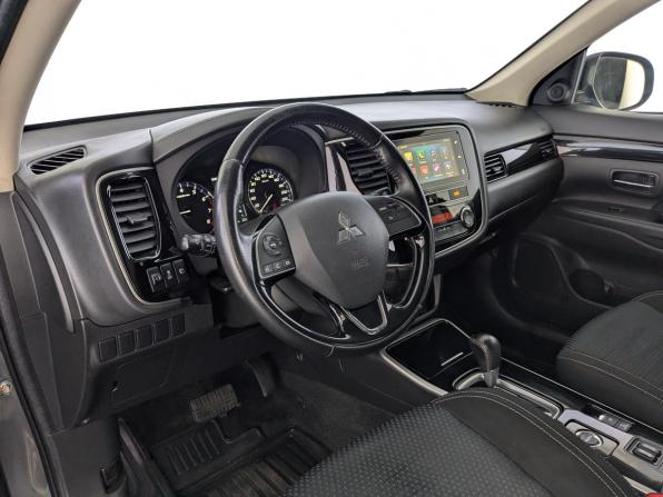 Mitsubishi Outlander III Рестайлинг 3 с пробегом 2019 года, цена 2 390 000 рублей, 53425 км, внедорожник, Автокод Объявления