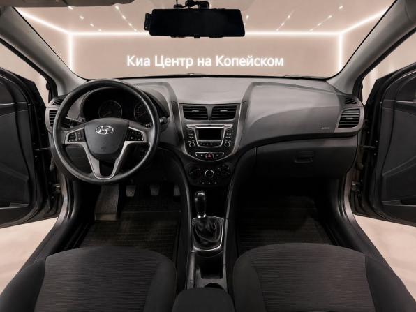 Hyundai Solaris I Рестайлинг с пробегом 2016 года, цена 1 049 000 рублей, 128500 км, хэтчбек, Автокод Объявления