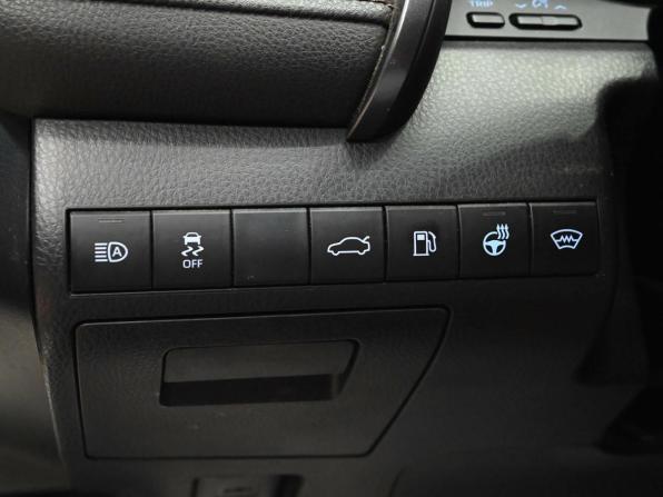 Toyota Camry VIII (XV70) с пробегом 2018 года, цена 2 750 000 рублей, 134837 км, седан, Автокод Объявления