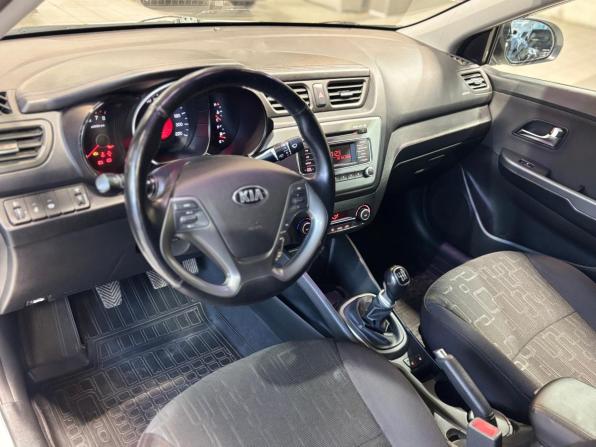 Kia Rio III Рестайлинг с пробегом 2017 года, цена 1 199 000 рублей, 108106 км, седан, Автокод Объявления