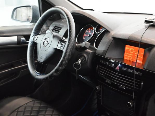 Opel Astra H Рестайлинг с пробегом 2008 года, цена 330 000 рублей, 282572 км, седан, Автокод Объявления