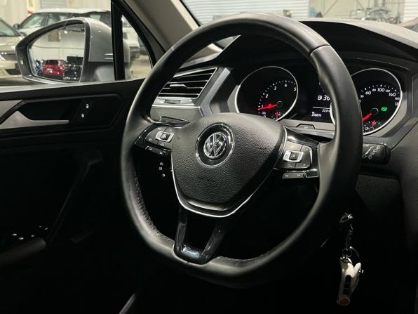 Volkswagen Tiguan II с пробегом 2017 года, цена 1 625 000 рублей, 258869 км, внедорожник, Автокод Объявления