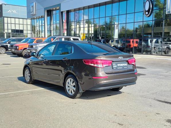 Kia Rio III Рестайлинг с пробегом 2017 года, цена 1 160 000 рублей, 97980 км, седан, Автокод Объявления