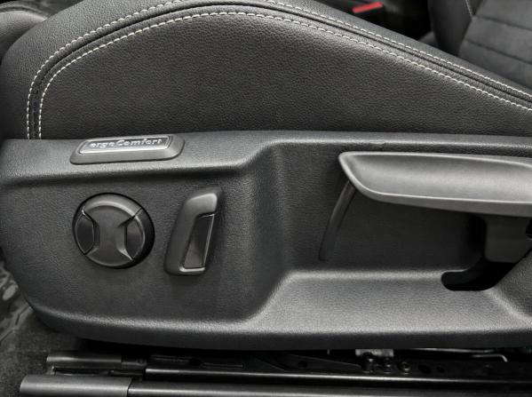 Volkswagen Passat B8 Рестайлинг с пробегом 2020 года, цена 2 590 000 рублей, 36605 км, седан, Автокод Объявления