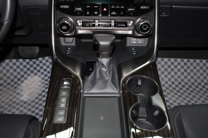 Lexus LX IV с пробегом 2023 года, цена 19 300 000 рублей, 5850 км, внедорожник, Автокод Объявления