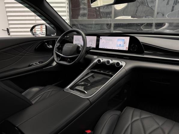 Exeed RX с пробегом 2024 года, цена 3 900 000 рублей, 9600 км, внедорожник, Автокод Объявления