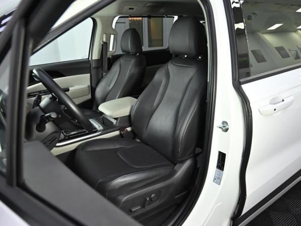 Kia Carnival IV с пробегом 2021 года, цена 3 049 000 рублей, 131000 км, минивэн, Автокод Объявления