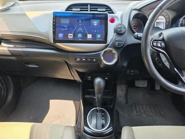 Honda Fit Shuttle I с пробегом 2012 года, цена 683 000 рублей, 232117 км, универсал, Автокод Объявления