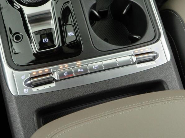 Kia Carnival IV Рестайлинг с пробегом 2025 года, цена 7 083 055 рублей, 12598 км, минивэн, Автокод Объявления