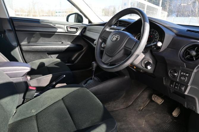 Toyota Corolla XI (E160 E170) Рестайлинг 2 с пробегом 2019 года, цена 1 100 000 рублей, 91820 км, седан, Автокод Объявления