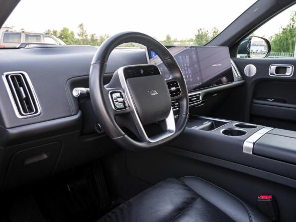 Li Auto (Lixiang) L7 I с пробегом 2023 года, цена 5 538 000 рублей, 48000 км, внедорожник, Автокод Объявления