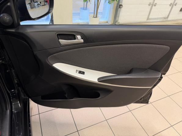 Hyundai Solaris I с пробегом 2011 года, цена 780 000 рублей, 228838 км, хэтчбек, Автокод Объявления