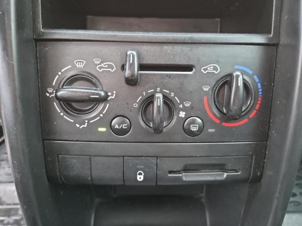 Peugeot 207 I с пробегом 2008 года, цена 270 000 рублей, 161073 км, хэтчбек, Автокод Объявления