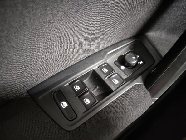 Volkswagen Tiguan II с пробегом 2017 года, цена 2 080 000 рублей, 77595 км, внедорожник, Автокод Объявления