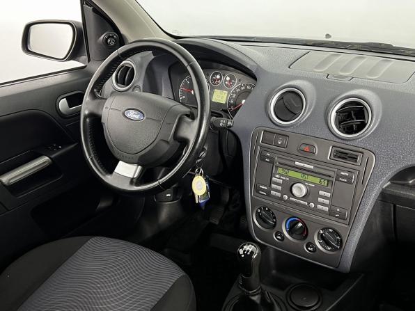 Ford Fusion I Рестайлинг с пробегом 2007 года, цена 550 000 рублей, 204234 км, хэтчбек, Автокод Объявления